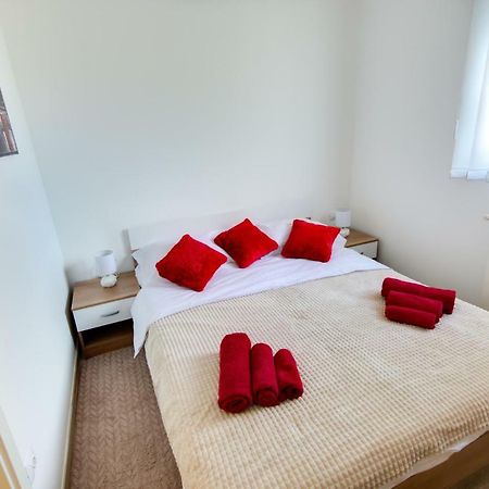 Apartman Tarnik'S Lägenhet Viskovo Exteriör bild