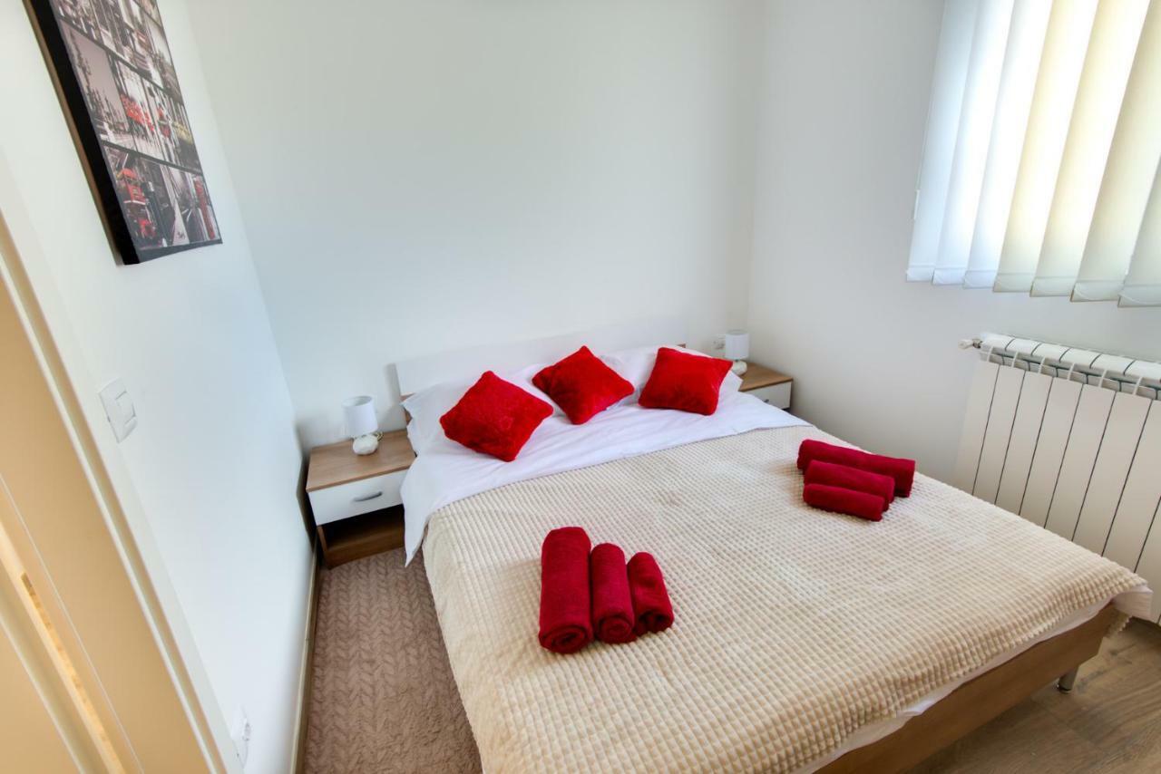 Apartman Tarnik'S Lägenhet Viskovo Exteriör bild