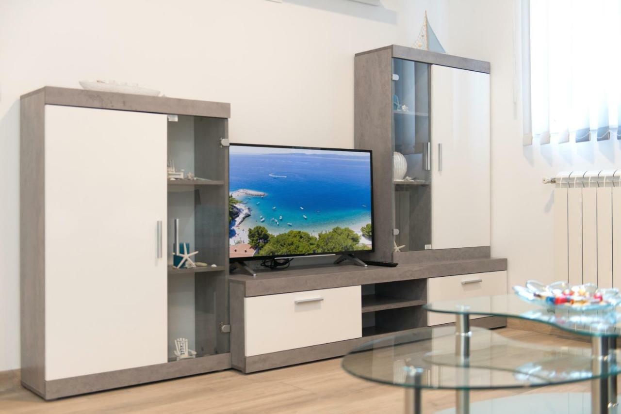 Apartman Tarnik'S Lägenhet Viskovo Exteriör bild